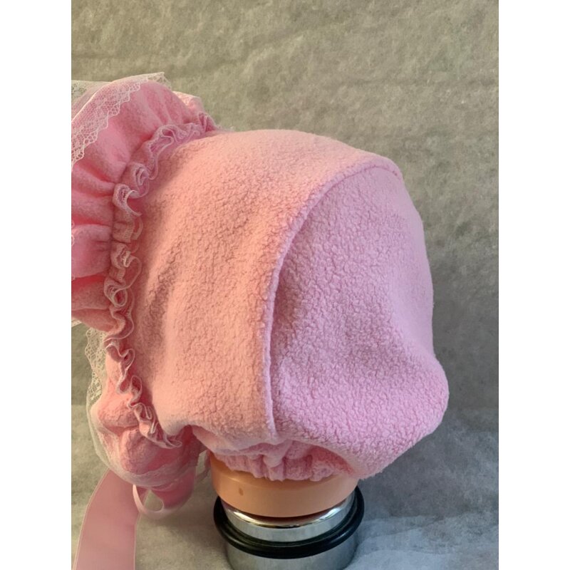 Nicoletta Sissy Mütze mit Rüschen Spitzte. Aus Fleece in Grundfarbe